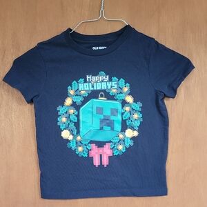 🌲 Minecraft Holiday Graphic T-Shirt